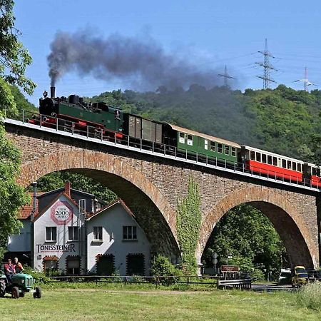 Ferienwohnung Bausenbergblick Niederzissen ภายนอก รูปภาพ